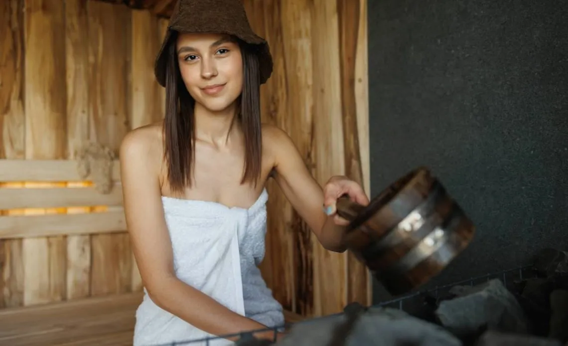 czapki do sauny filcowe i wełniane porównanie