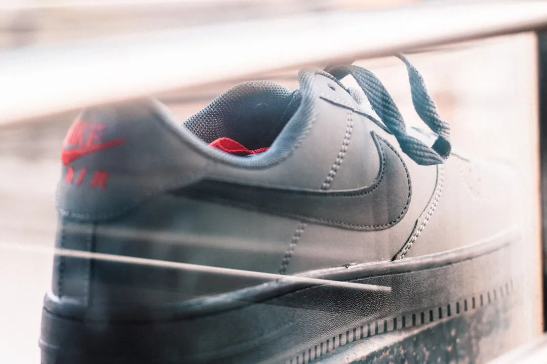 czyszczenie but&oacute;w nike dziecięcych