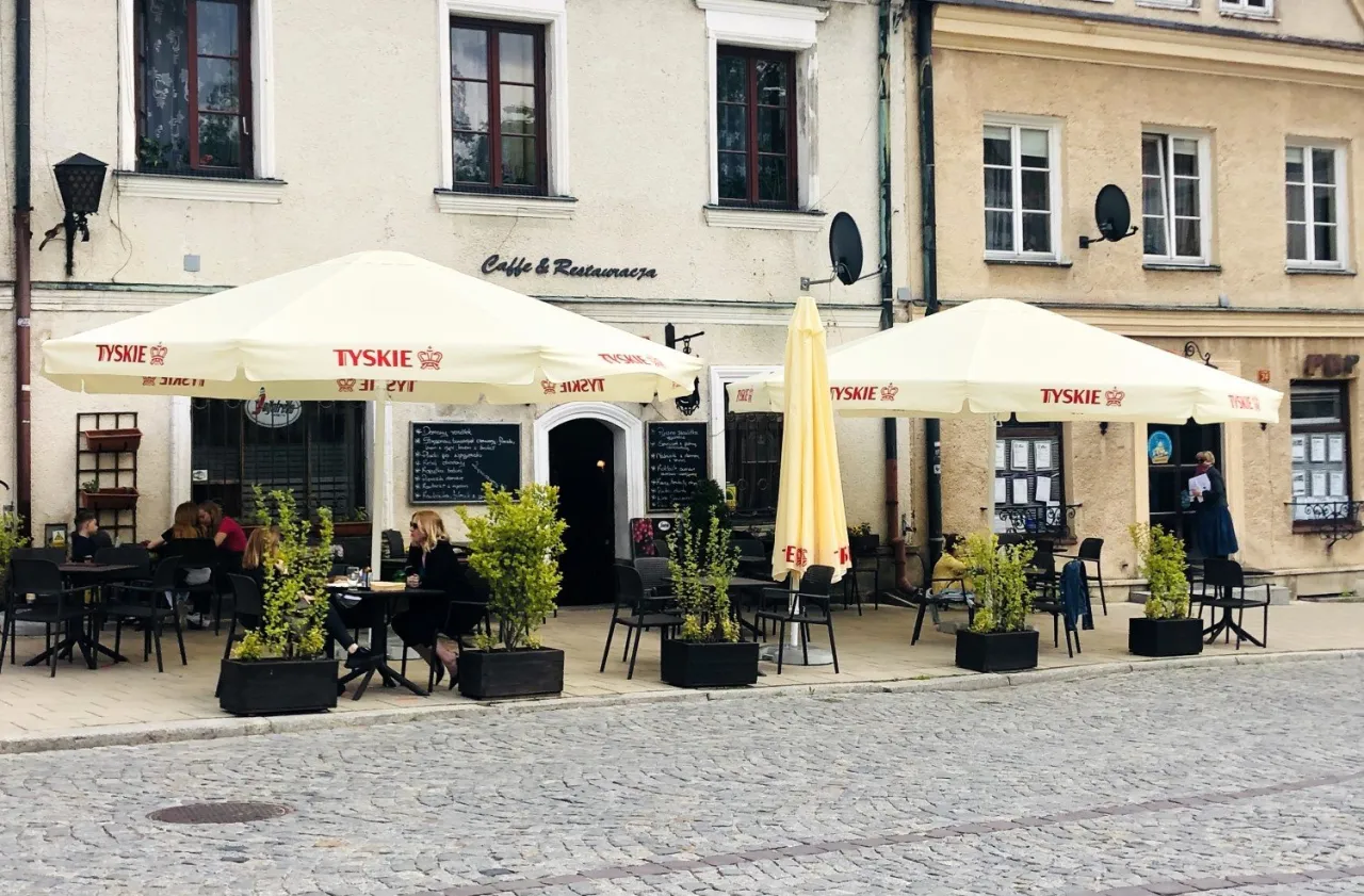 Sandomierz Rynek restauracje ogródki