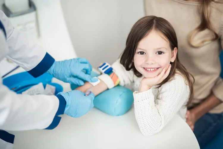 dziecko pobieranie krwi