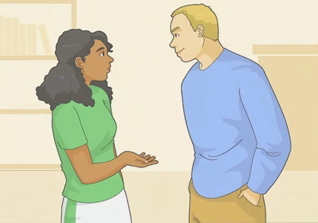 Pewna siebie kobieta i mężczyzna w związku, uśmiechnięci, trzymający się za ręce