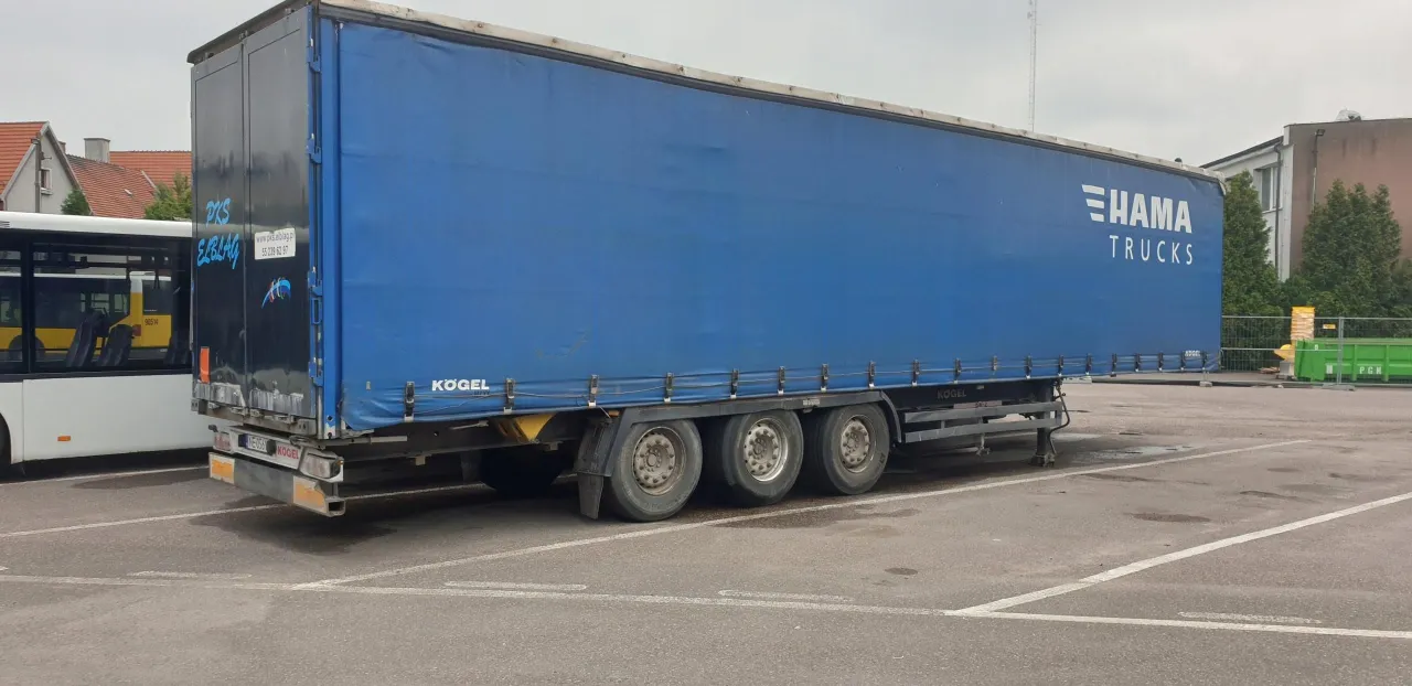 używana naczepa ciężarowa