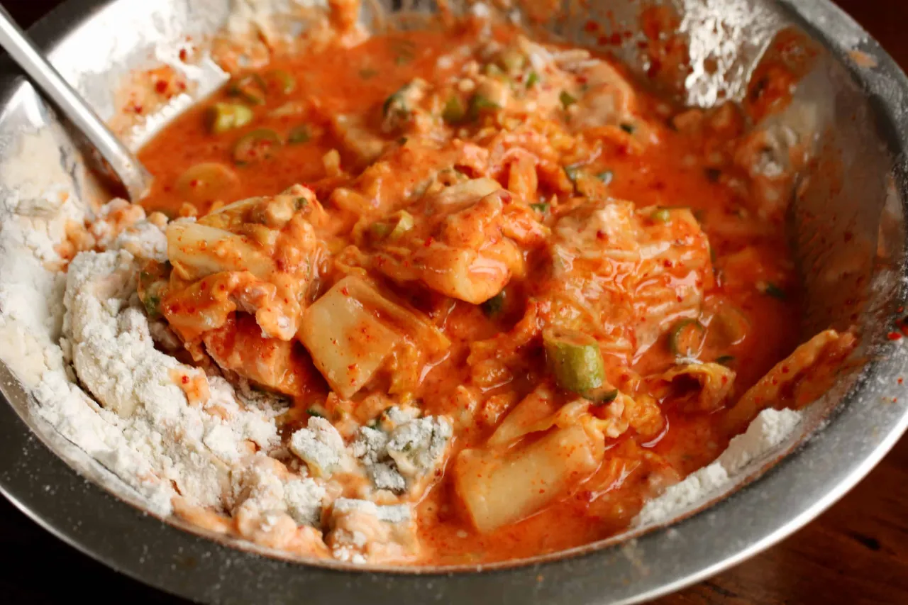 kimchi jjigae lub kimchi jeon