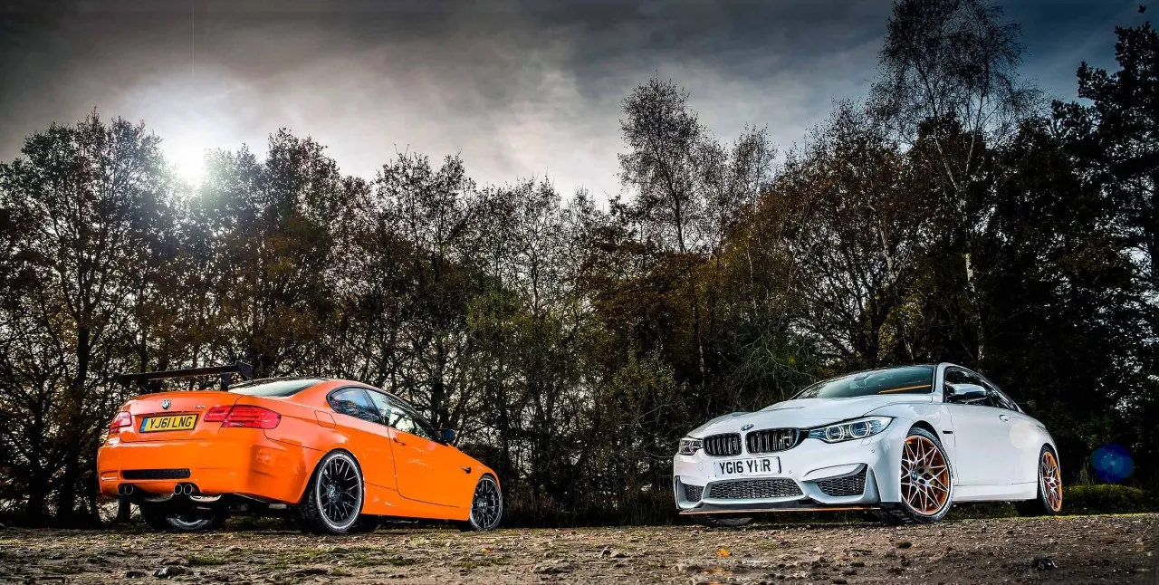 BMW M3 E92 CSL vs GTS spoiler por&oacute;wnanie