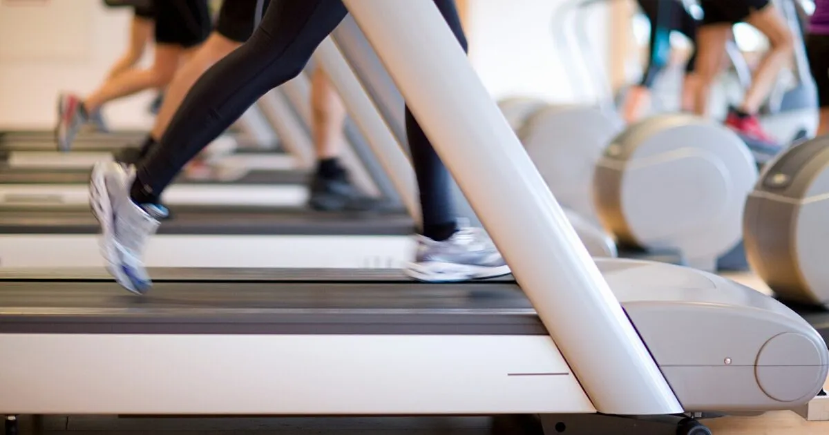 najczęstsze błędy bieganie na bieżni