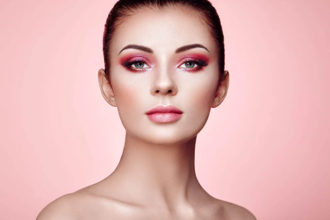 różne rodzaje makijażu profesjonalnego