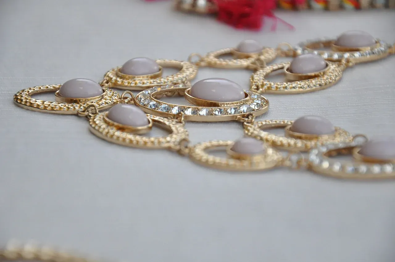 Przykłady grubości złocenia w mikronach