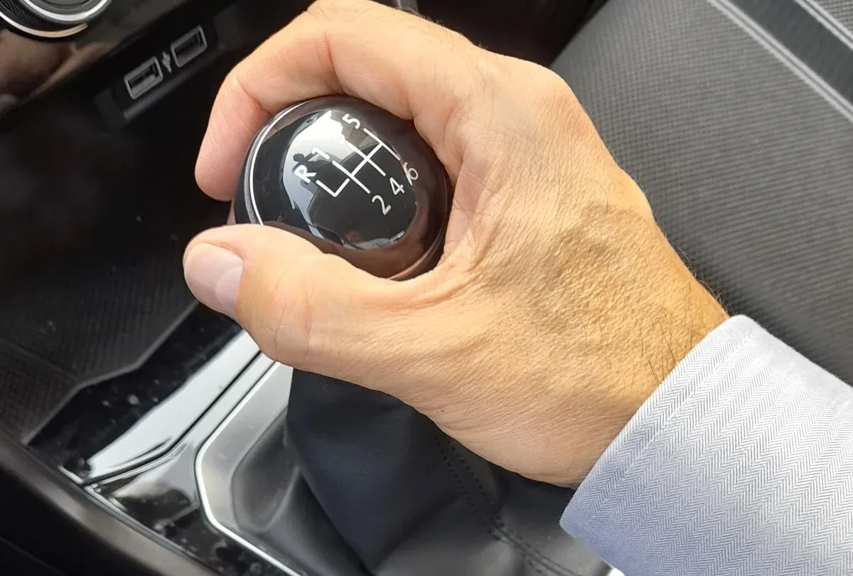 obrotomierz w samochodzie jak czytać