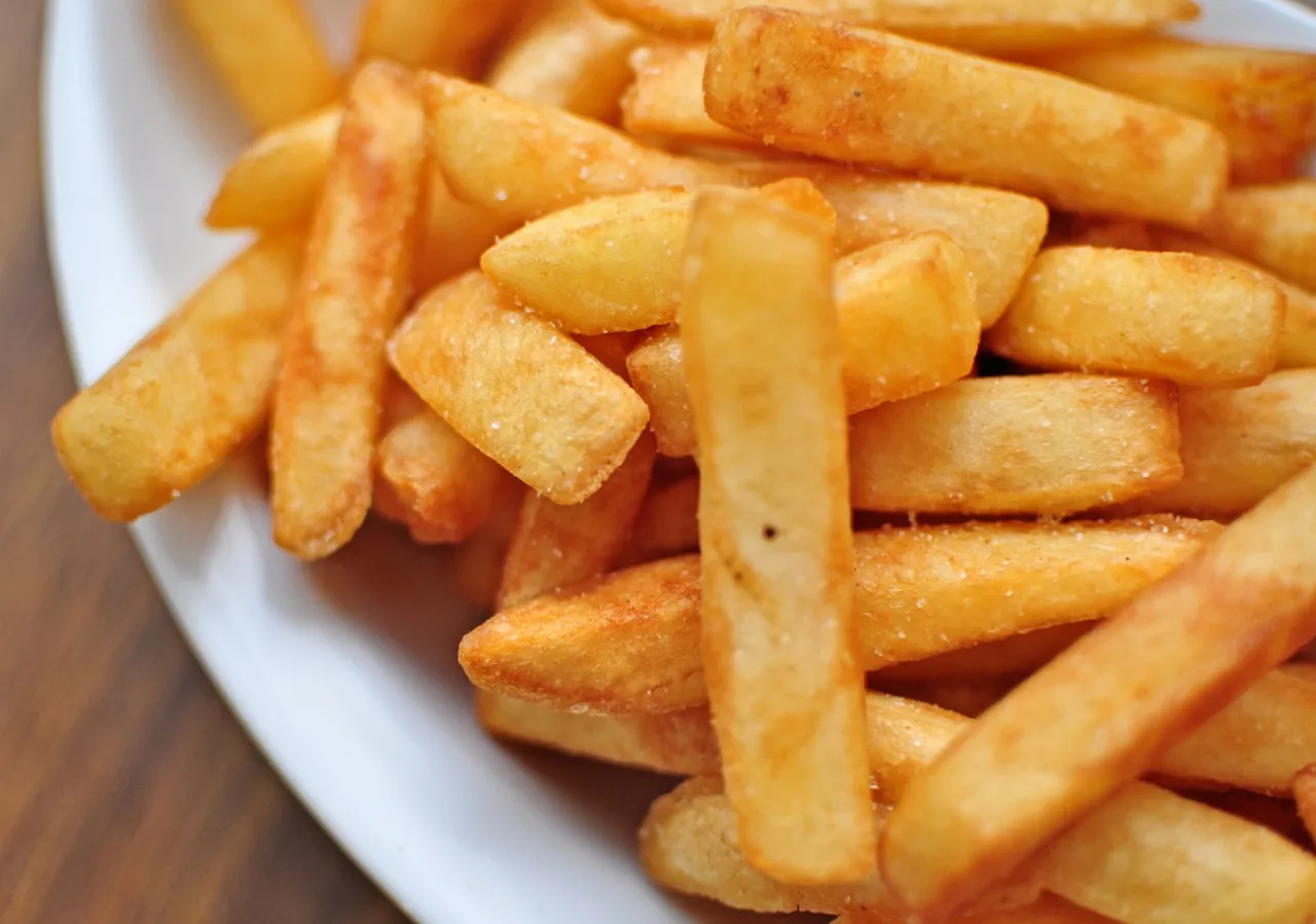 przygotowanie frytek z piekarnika mało oleju