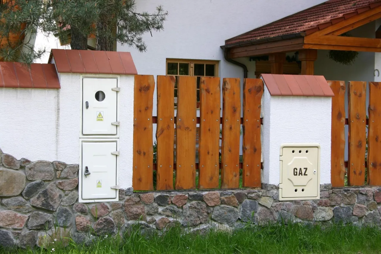 koszty podłączenia gazu do mieszkania infografika