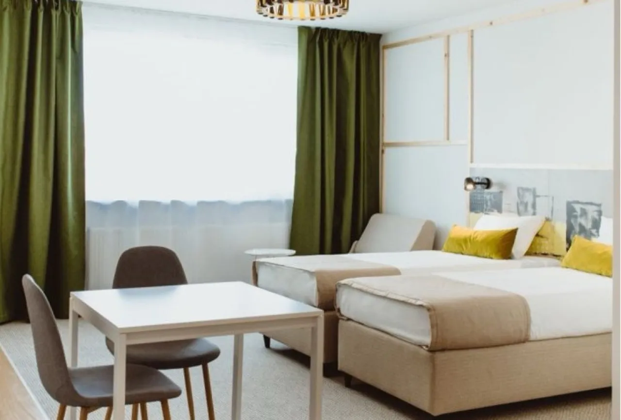 Czynniki wpływające na ceny noclegów Warszawa