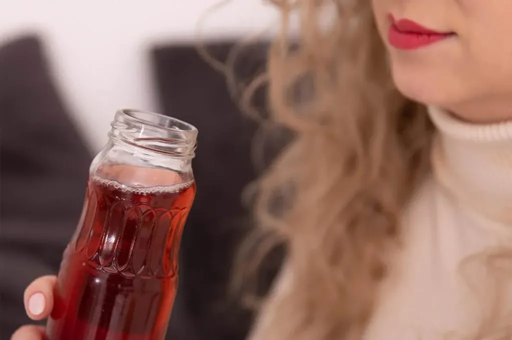 domowe soki w butelkach przygotowanie