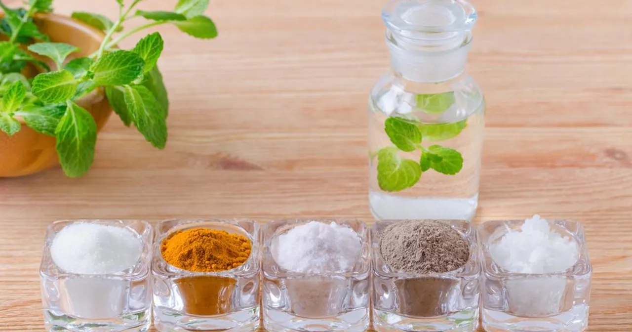 Naturalne metody wybielania zębów: soda, węgiel, cytryna - ryzyka