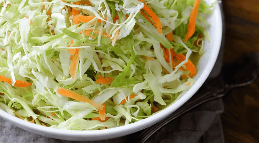 mizeria surówka marchewka jabłko biała kapusta