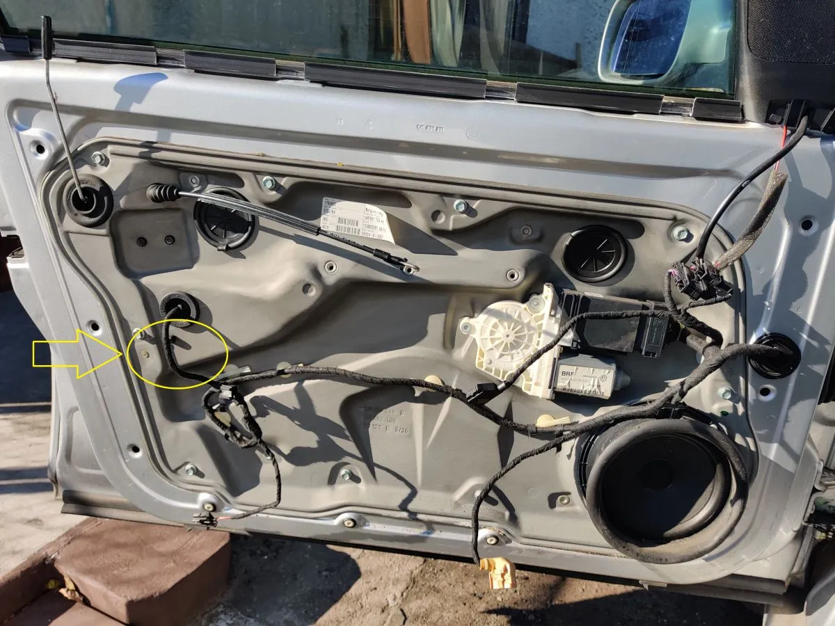 Narzędzia do montażu centralnego zamka Golf 4