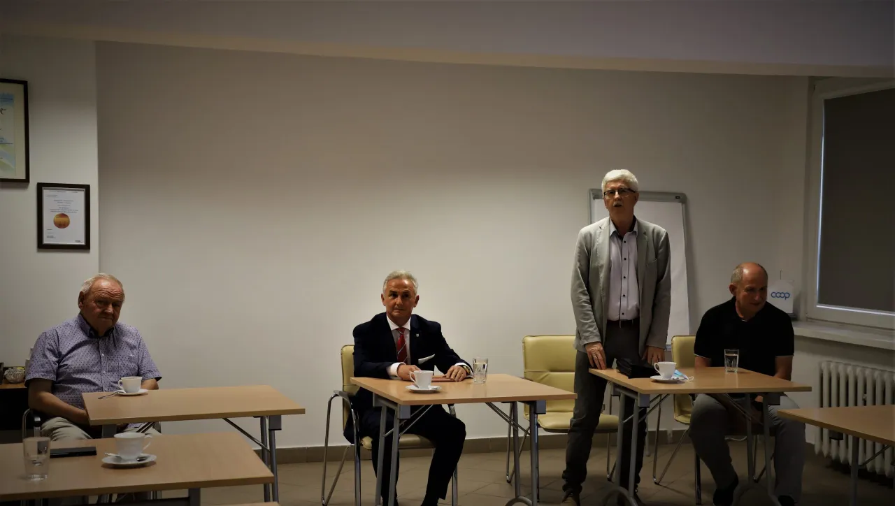 Rada nadzorcza spółdzielni mieszkaniowej spotkanie