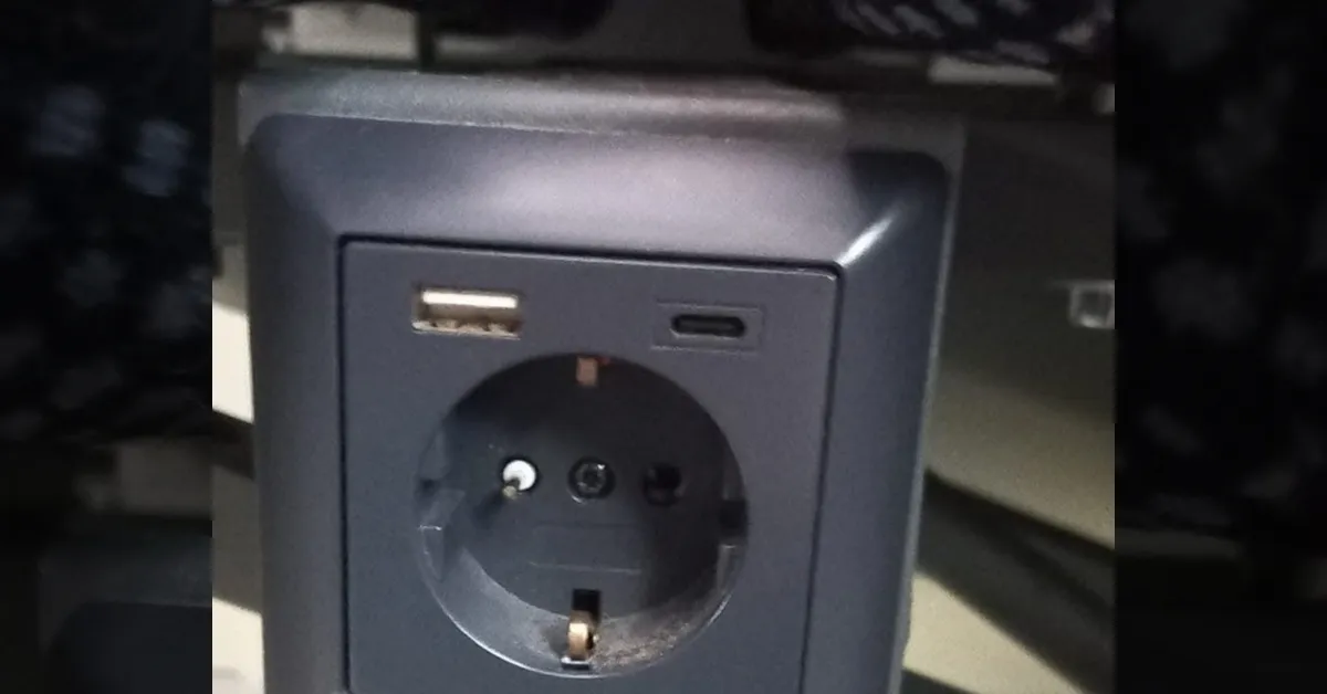 Porty USB w pociągu