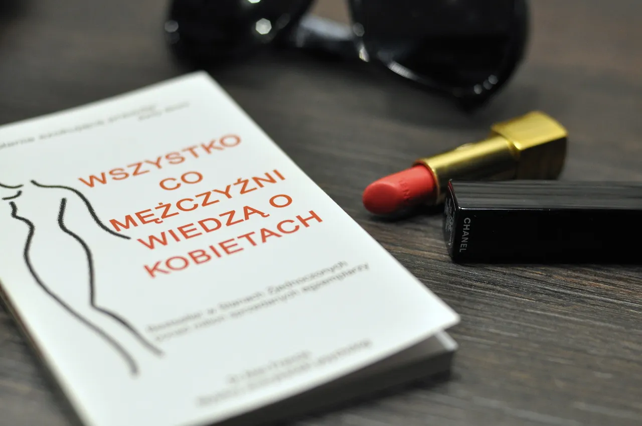 okładka książki wszystko co mężczyźni wiedzą o kobietach humor