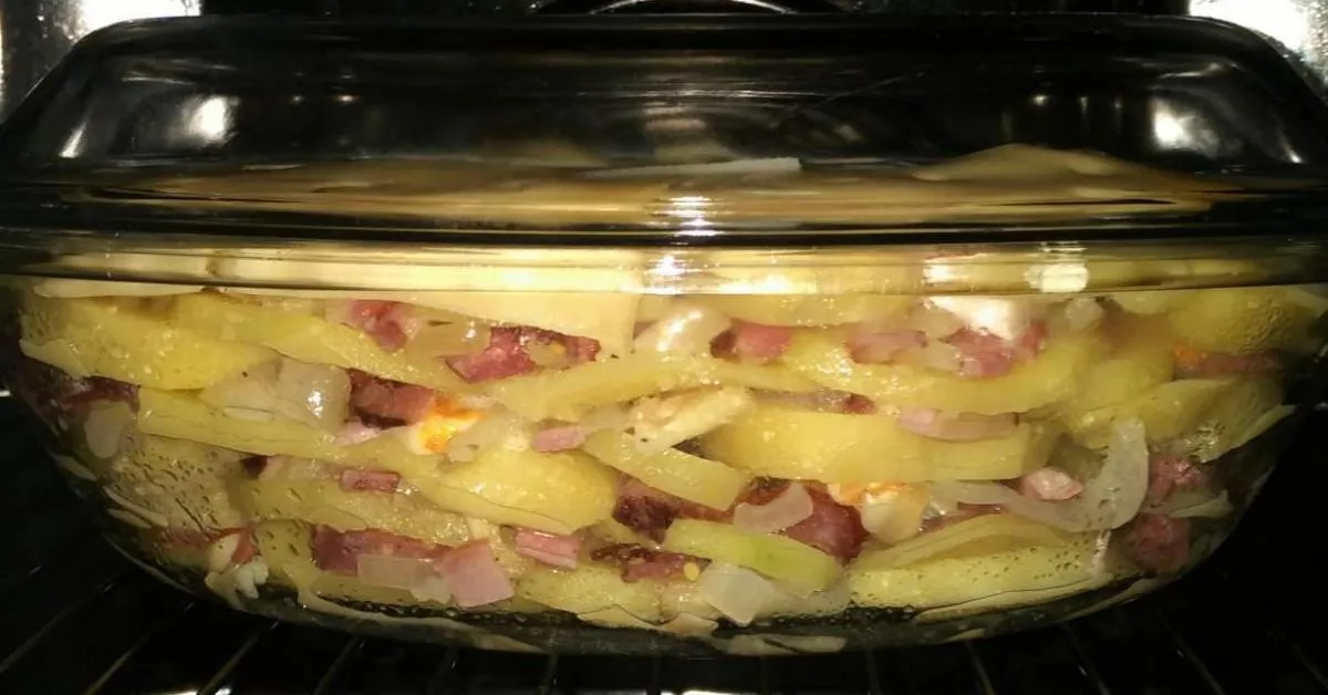 zapiekanka ziemniaczana z szynką gotowa