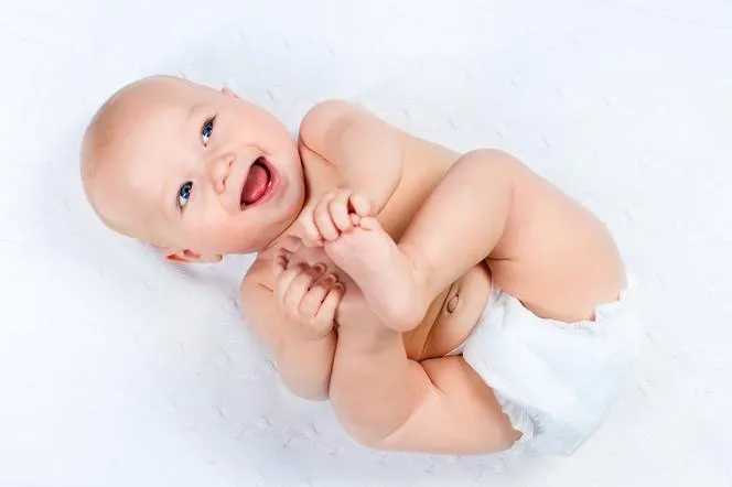 porównanie pieluchy tetrowej i jednorazowej