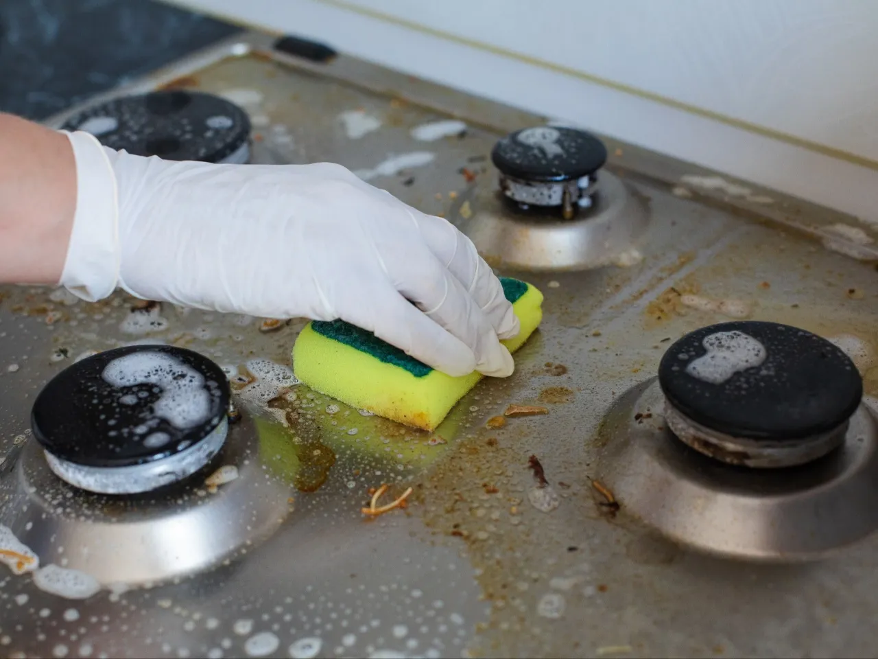 Czyszczenie dyszy palnika gazowego