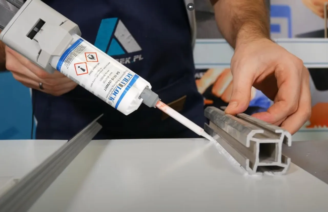 przygotowanie aluminium do klejenia powierzchnia