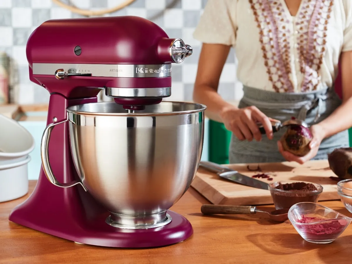 Porównanie mikser ręczny i robot planetarny