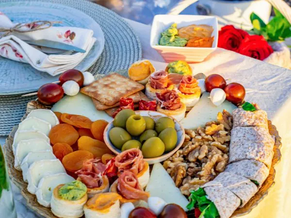 romantyczna kolacja na rocznicę ślubu