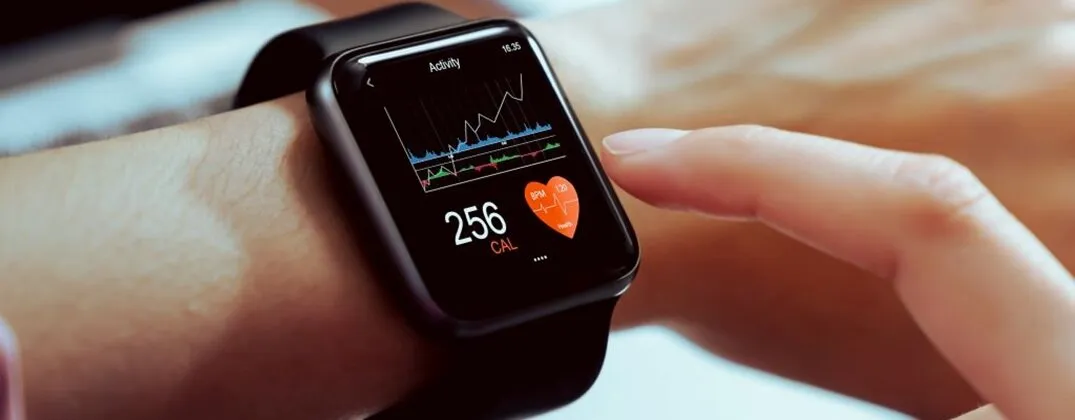 smartwatch z pomiarem ciśnienia krwi