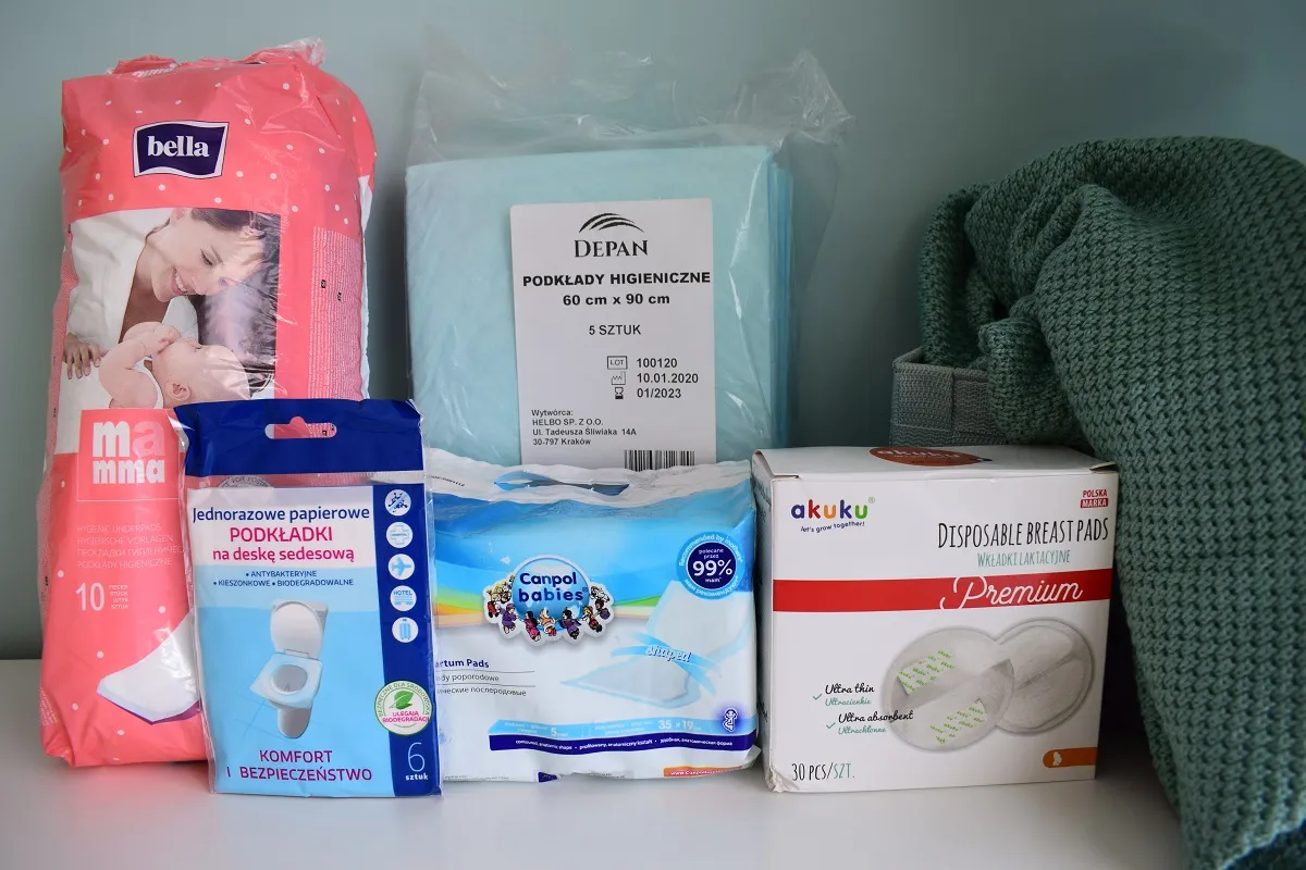 trzy torby do szpitala na por&oacute;d