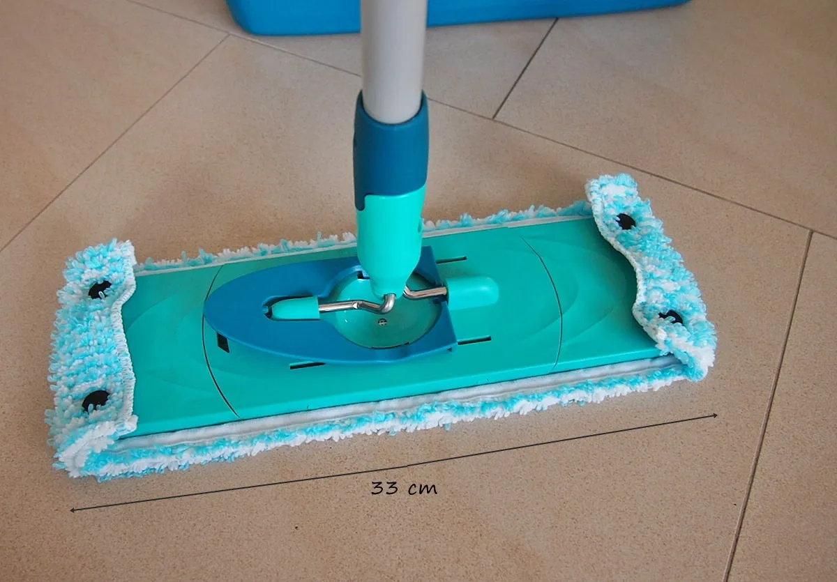 Jaki mop do paneli i płytek