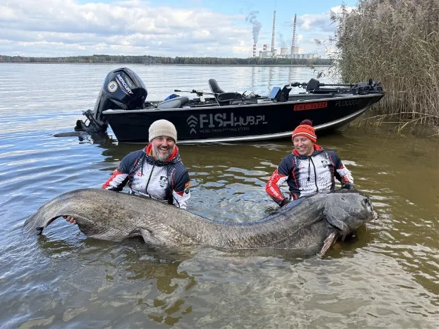 Wędkarz z rekordowym sumem z Zalewu Rybnickiego