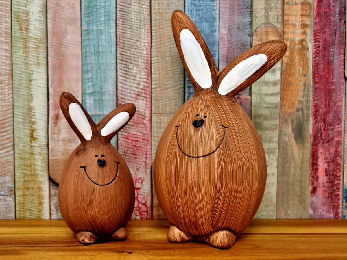 R&oacute;żne techniki dekoracji zajączka styropianowego