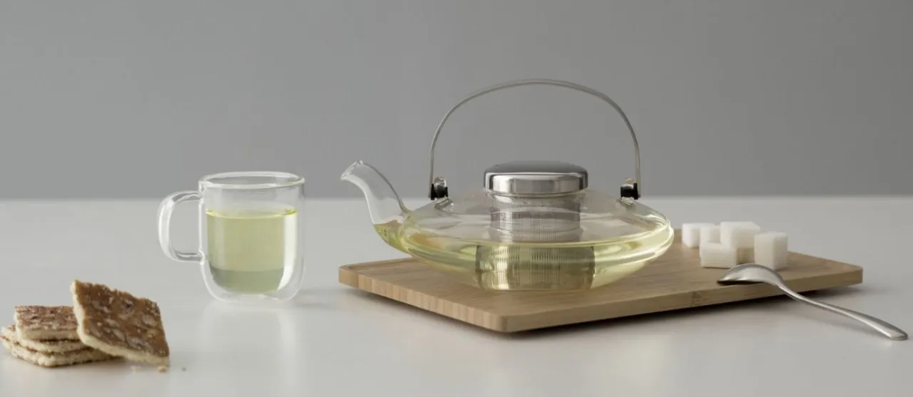 jak parzyć zieloną herbatę krok po kroku grafika