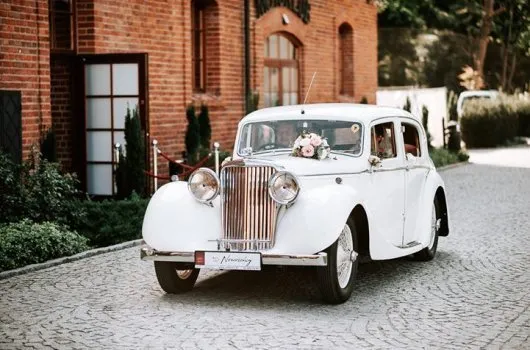 koszt wynajmu auta ślubnego cennik