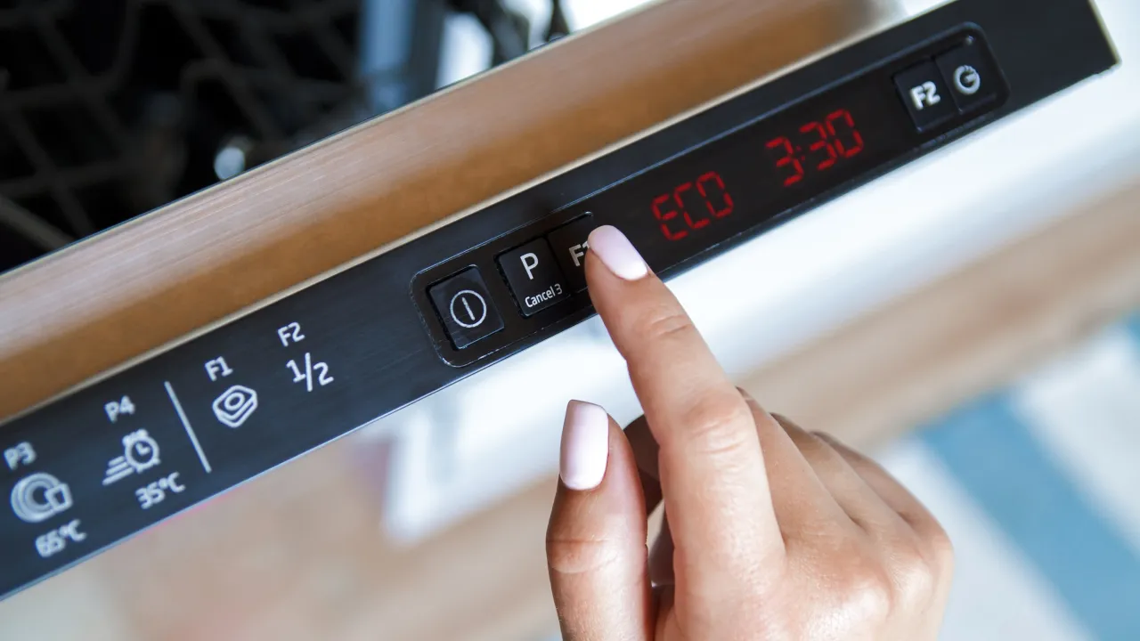 Jak prawidłowo załadować zmywarkę