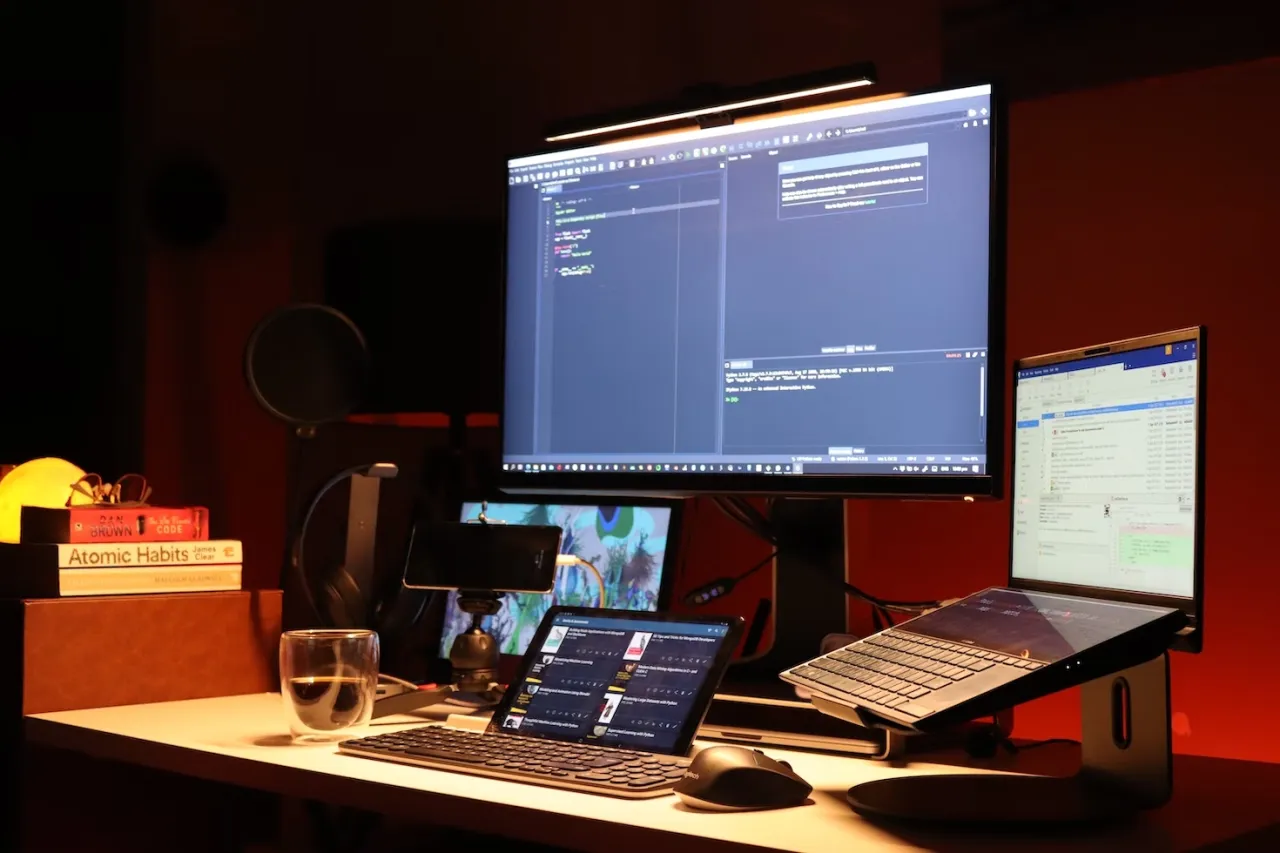 tablet jako drugi monitor biurko