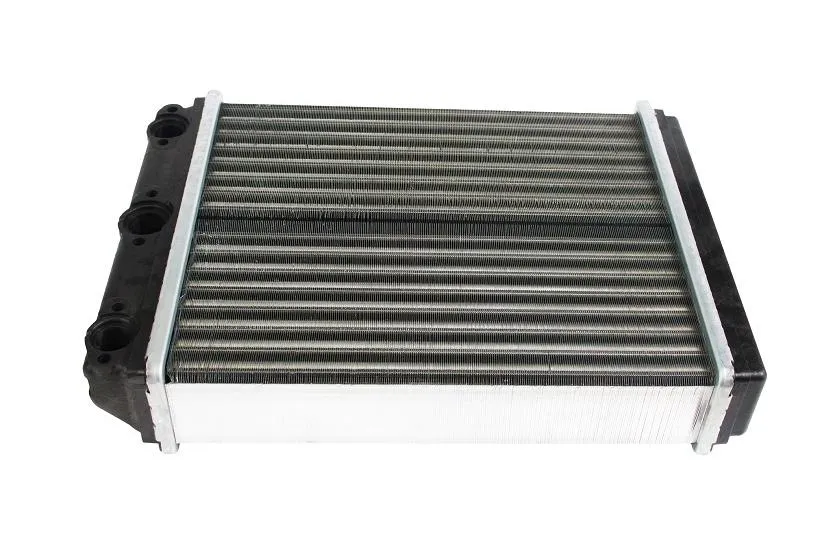 r&oacute;żne typy chłodnic samochodowych