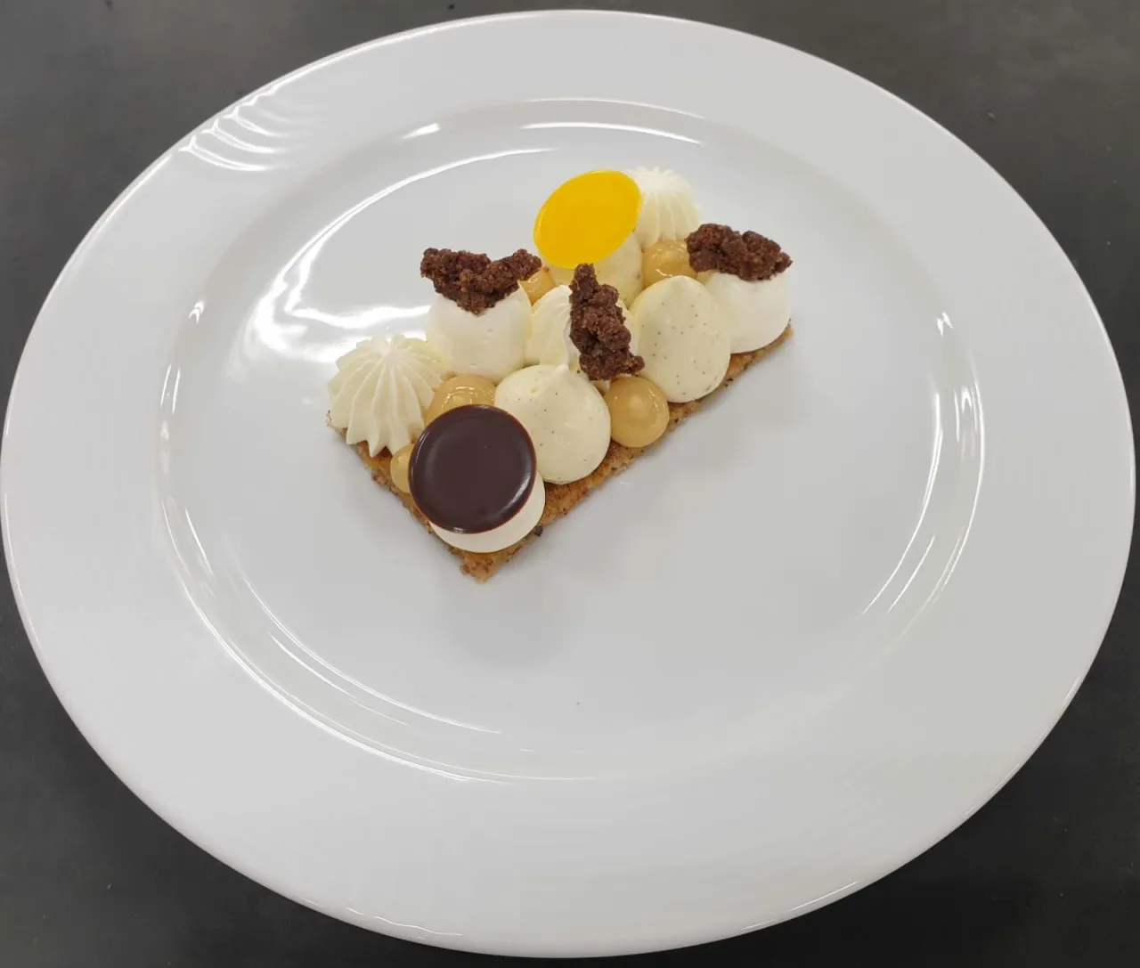 Sternekoch Dessert Teller Pr&auml;sentation