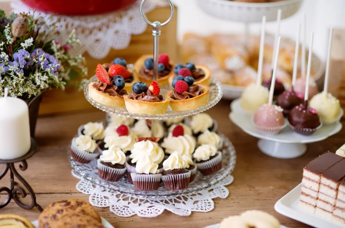 desery z pokruszonych babeczek bajaderki cake pops