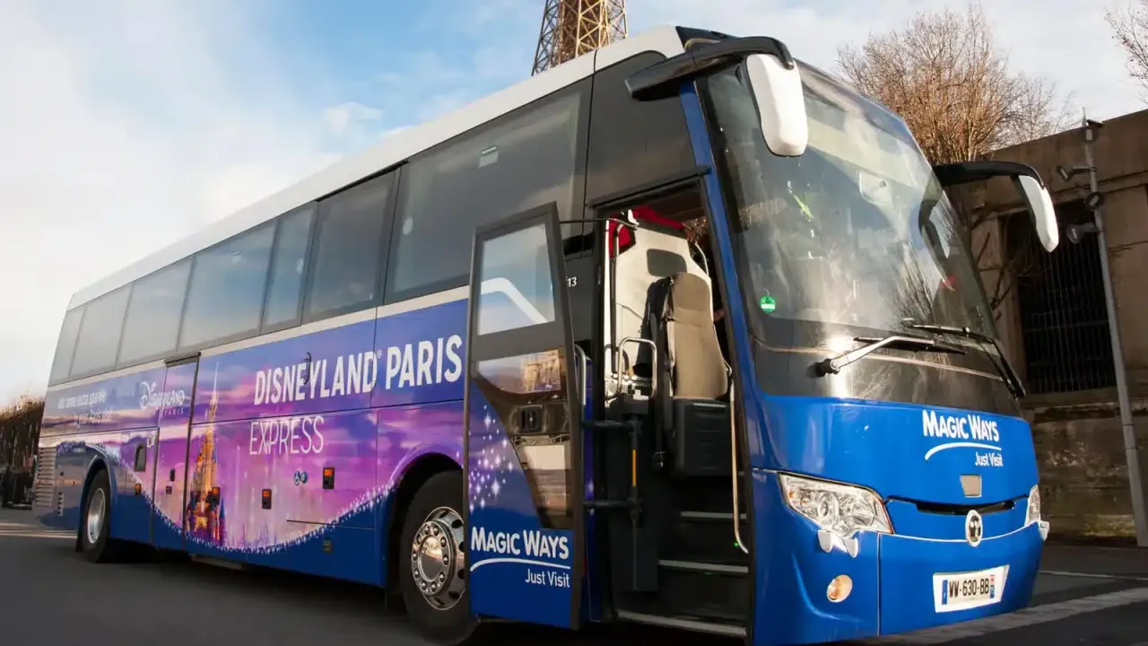 Autokar Disneyland Paris Express, idealny do podr&oacute;ży do stolicy Francji. Sprawdź, ile kosztuje bus do Paryża i zaplanuj magiczną wycieczkę!