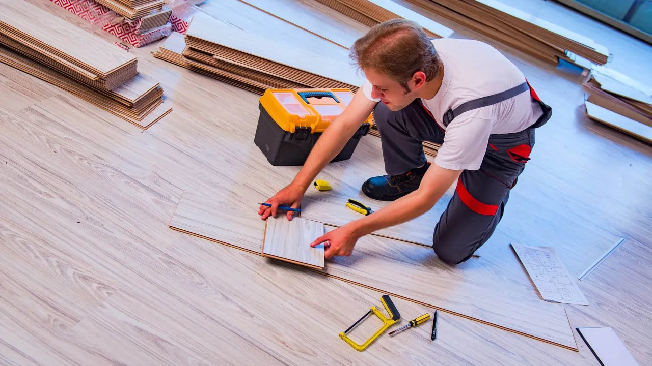 Montaż listew przypodłogowych cennik