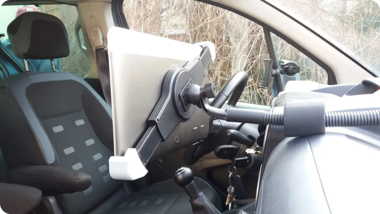 Uchwyt do tabletu w ciężar&oacute;wce