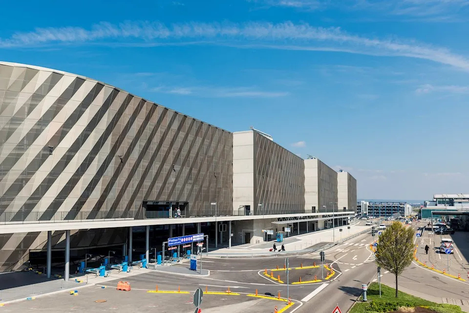 Stuttgart Airport Busterminal SAB