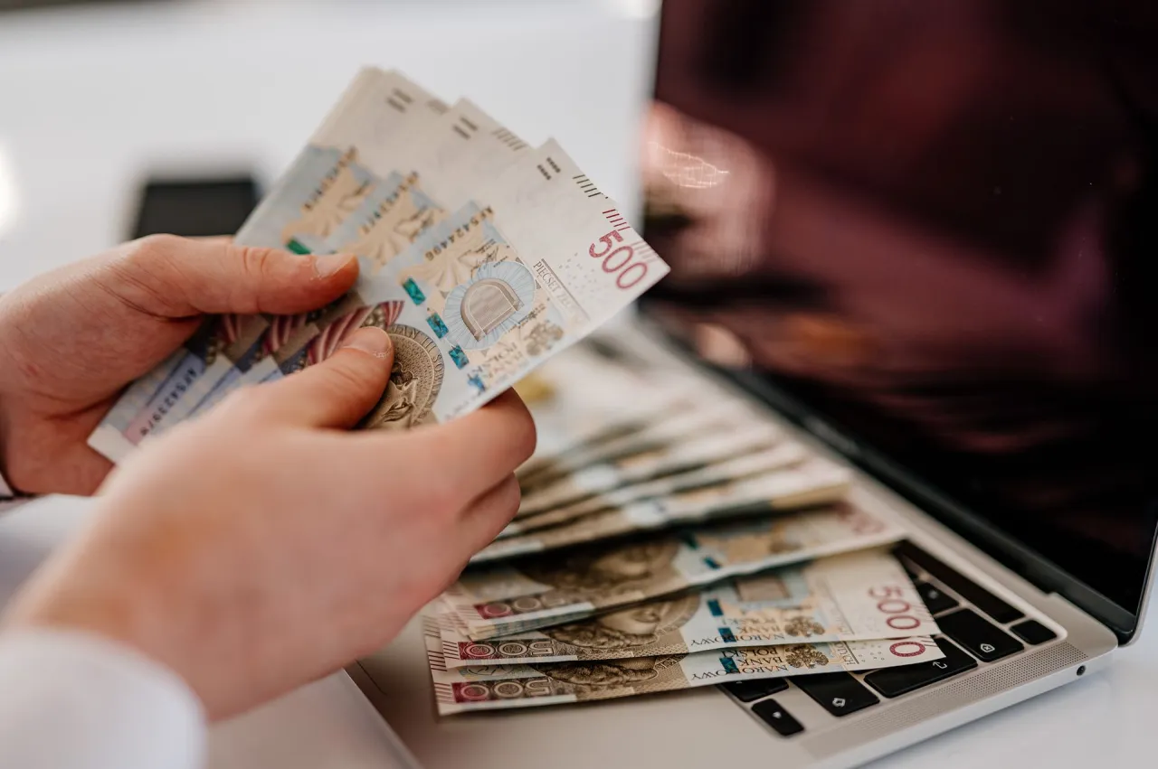 nowe przepisy unijne płatności got&oacute;wką