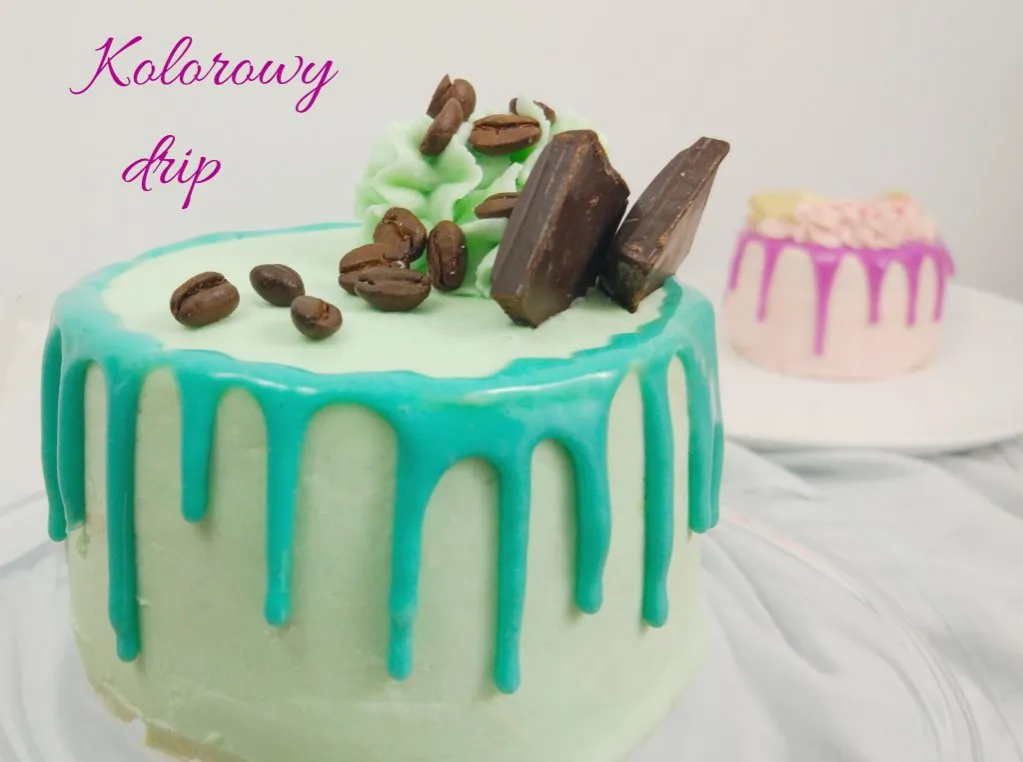tort z polewą drip, r&oacute;żne kolory drip cake