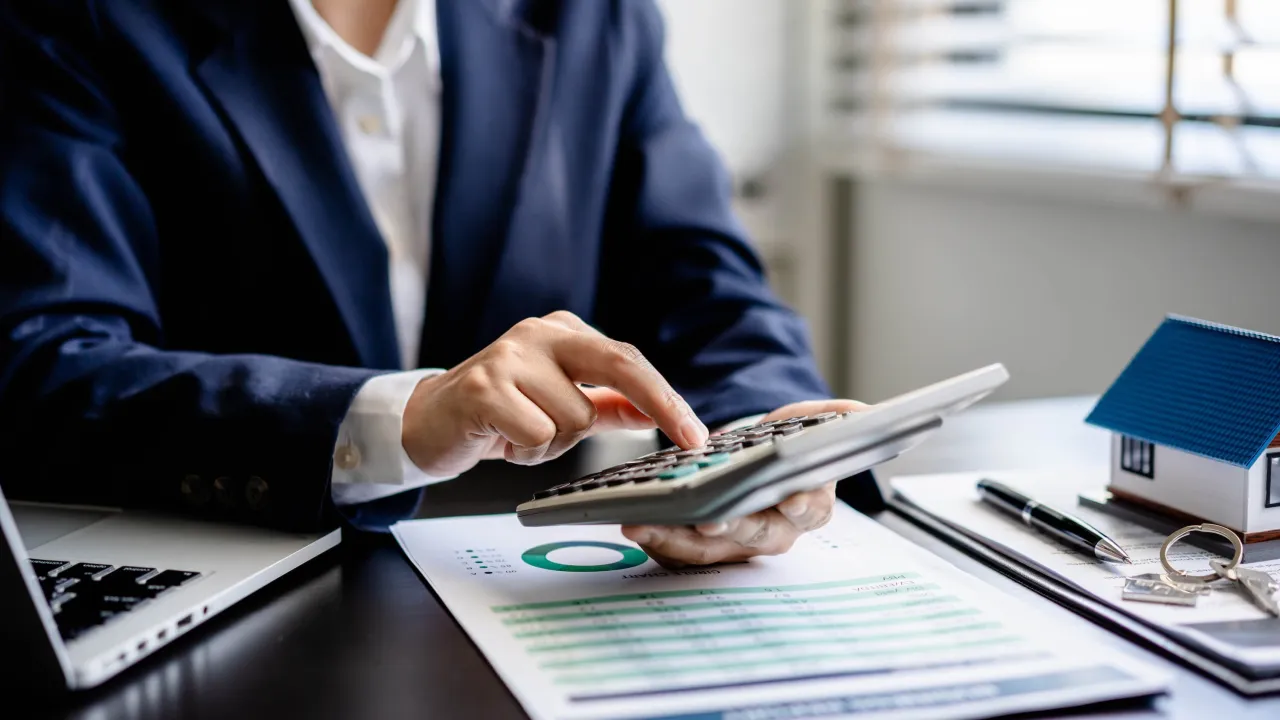 średni czynsz administracyjny w miastach Polski mapa