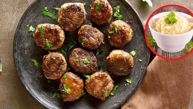 r&oacute;żne zamienniki bułki tartej do kotlet&oacute;w mielonych