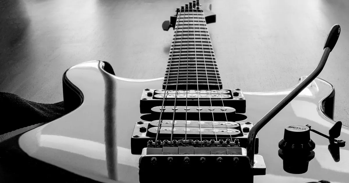 Zdjęcie Jak ustawić menzurę w gitarze elektrycznej, aby uniknąć fałszywych dźwięków