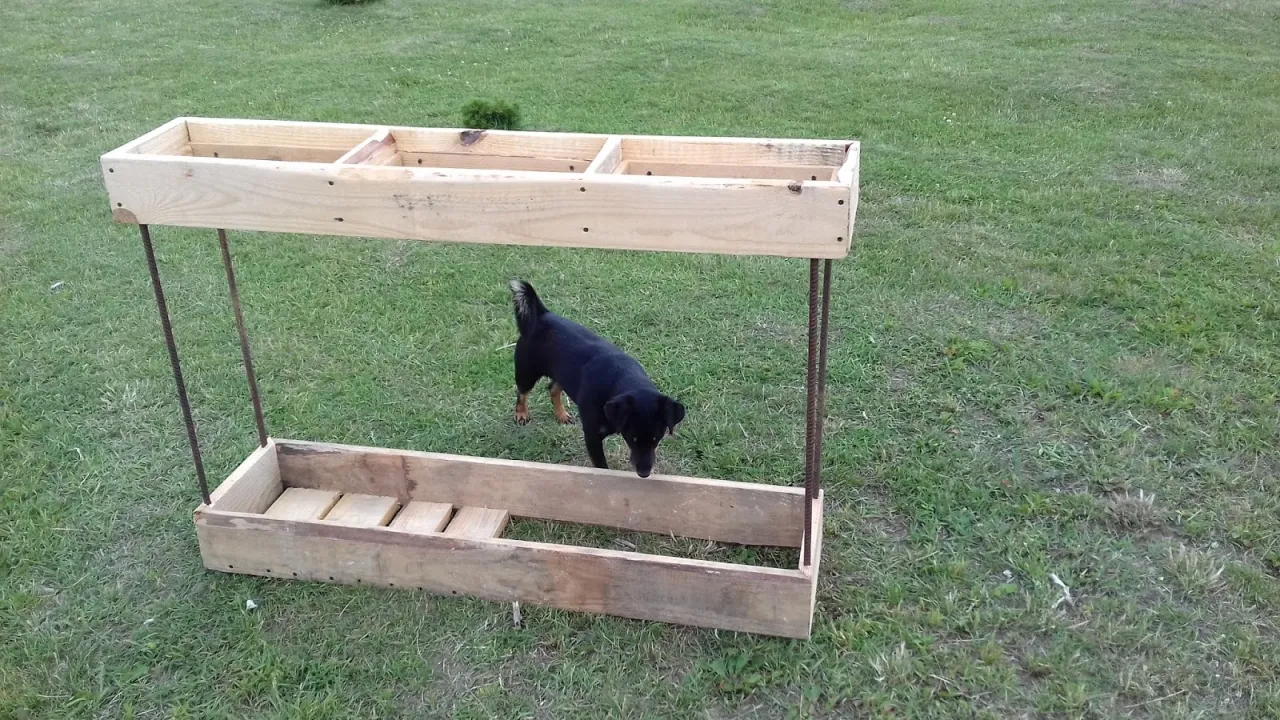 DIY stojak na worki do segregacji